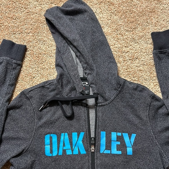Oakley Zip Up Women’s Hoodie - Picture 3 of 3